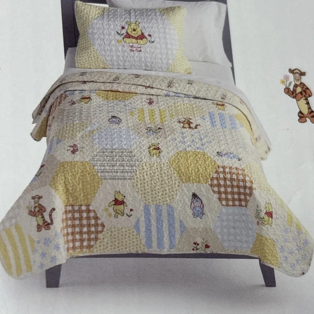 BIG Kids Disney Winnie The Pooh 3 Piece Reversible Quilt Set Full/Queen